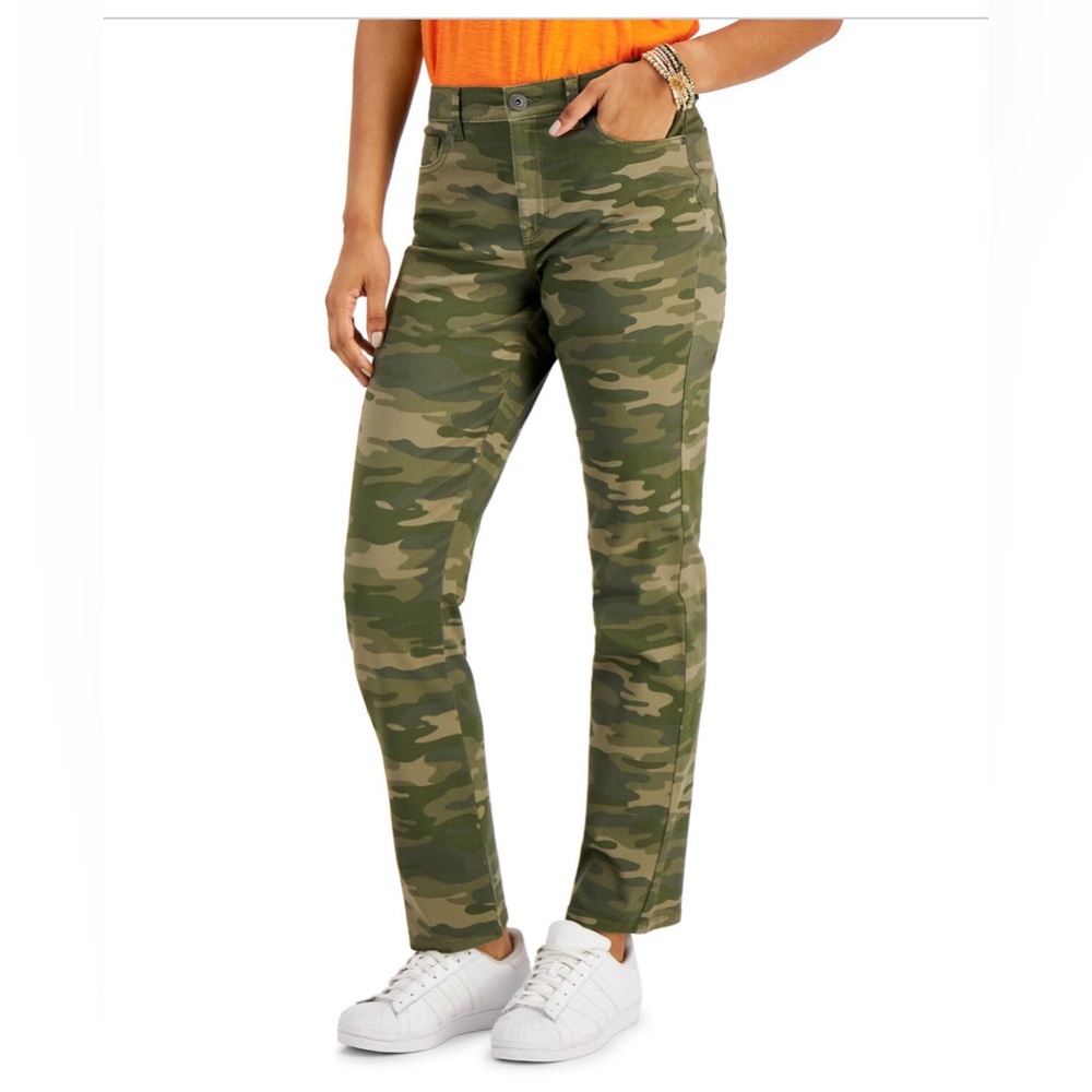 Style & Co Green Camo Print Straight Leg Jeans, Size 18